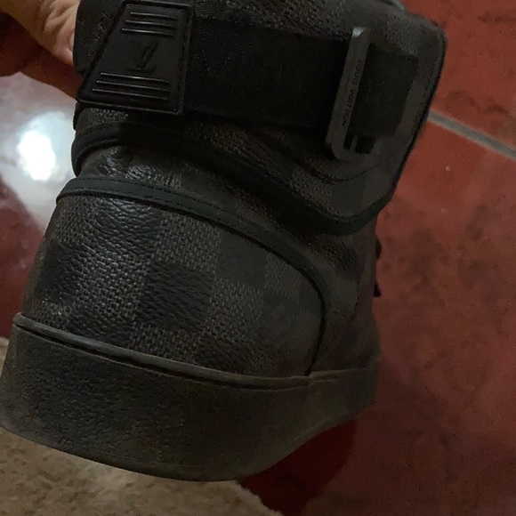 Louis Vuitton shoes - Picture 7 of 8